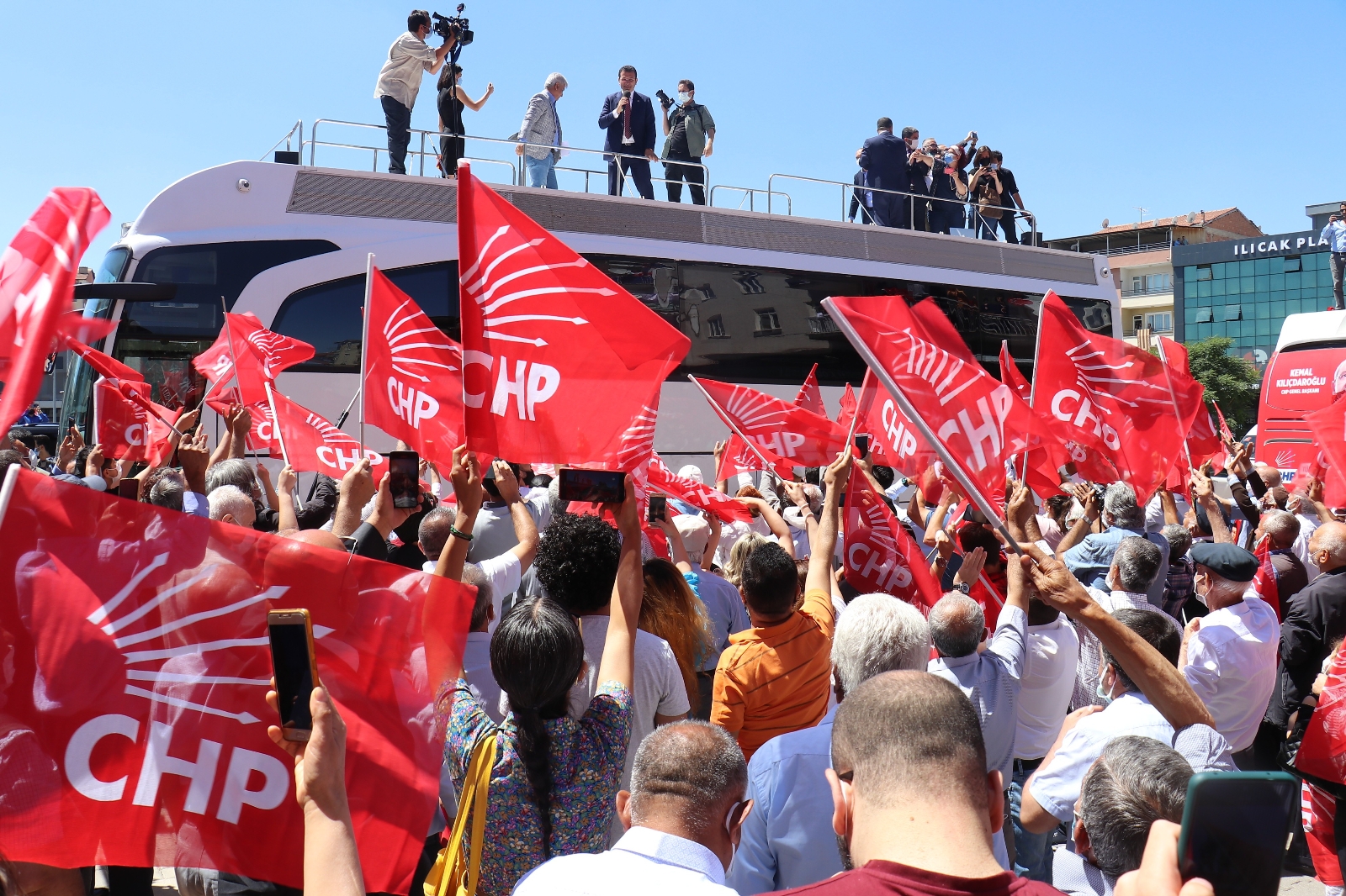 İBB Başkanı İmamoğlu, Malatya’da CHP’lilerle buluştu