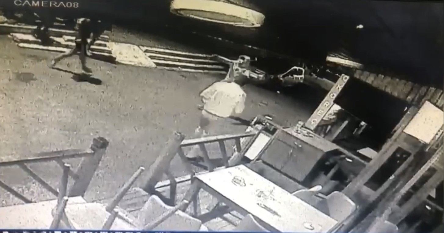 Beyoğlu’nda Silahlı “Yan Baktın” Kavgası