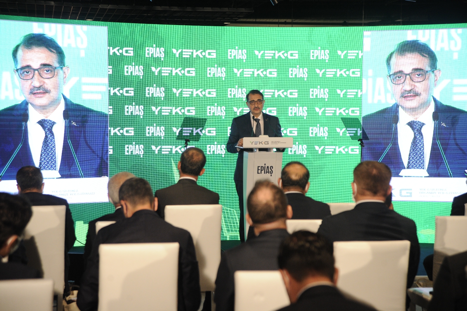 Bakan Dönmez: ‘’Yenilenebilir enerji üreticilerimiz için yeni bir ihracat kapısı olacak’’