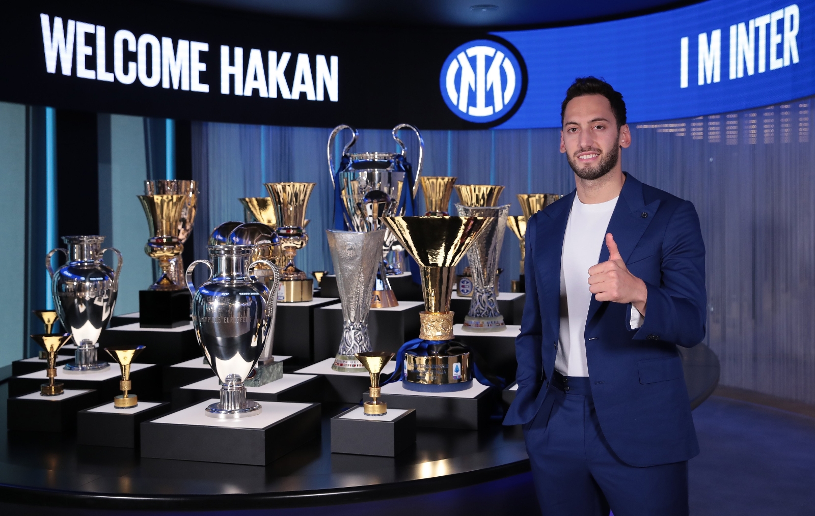 Hakan Çalhanoğlu Inter’e Transfer Oldu