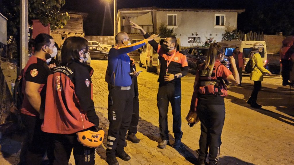 5 saattir haber alınamıyor: Ekipler seferber oldu