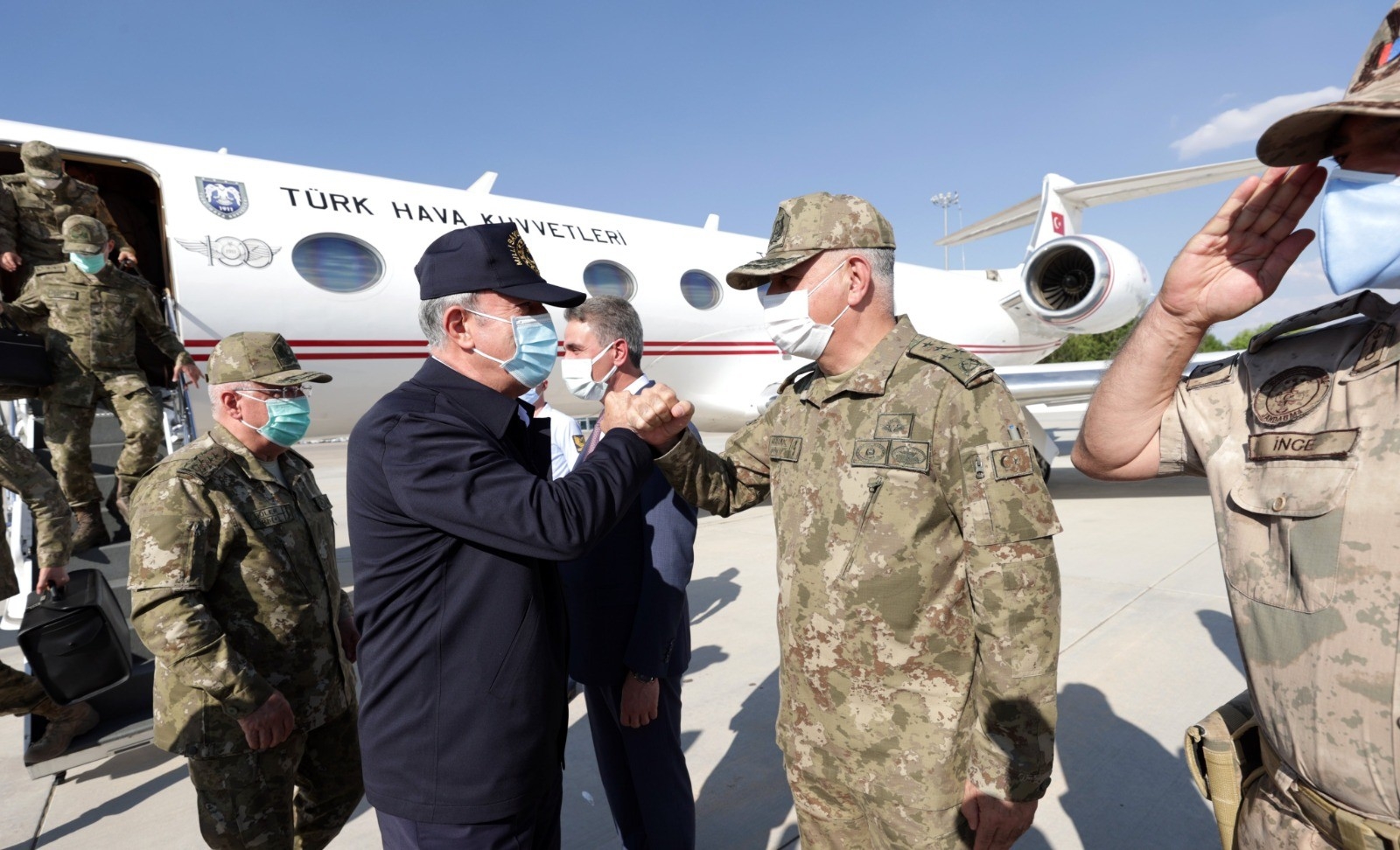 Milli Savunma Bakanı Akar: “Nereye kaçarlarsa kaçsınlar terörü bitireceğiz”