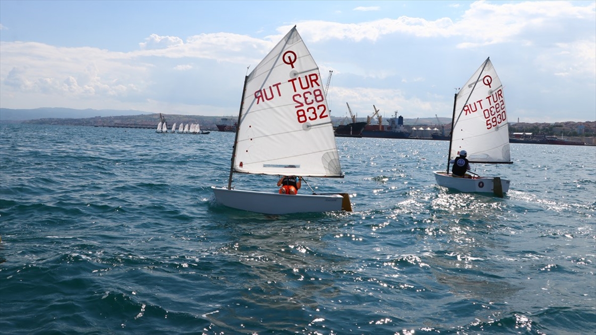 Genç Milli Yelkenciler Elif Ercan Ve Tan Tandoğan Dünya Şampiyonu Oldu