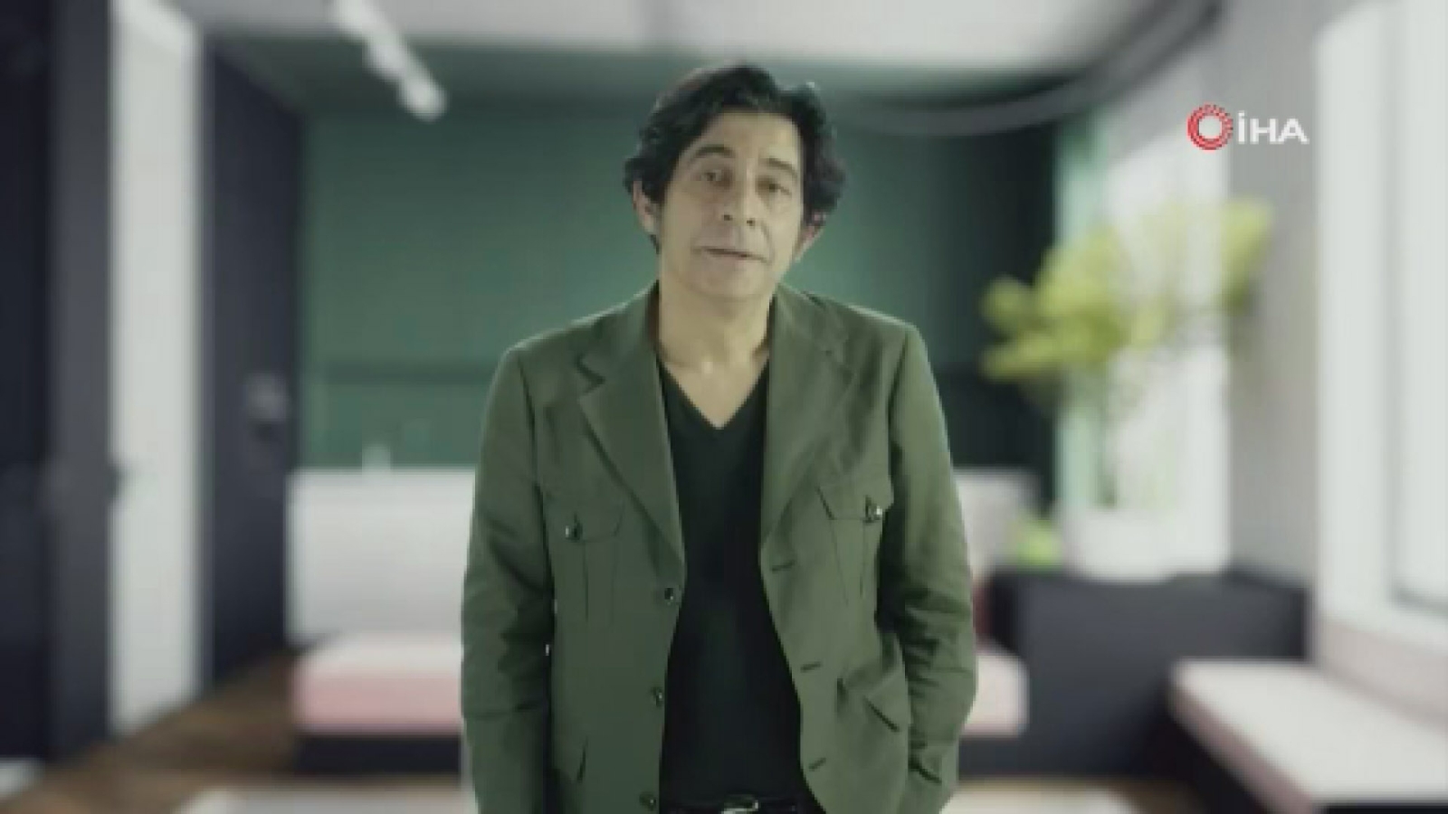 Bakan Koca, Okan Bayülgen’in yer aldığı kamu spotunu paylaştı