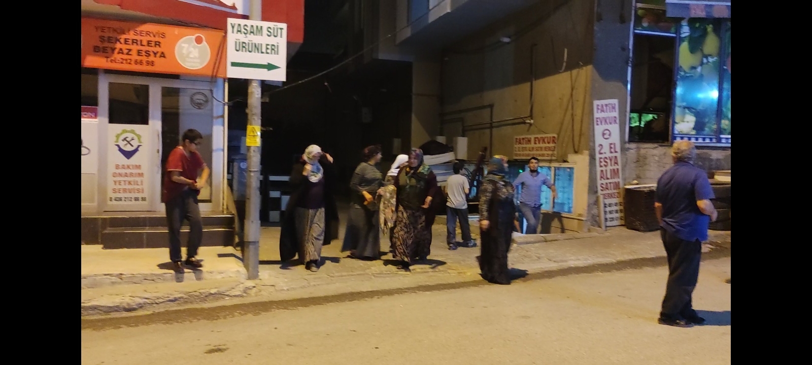 Bingöl Depremi Muş’ta Da Korkuya Neden Oldu