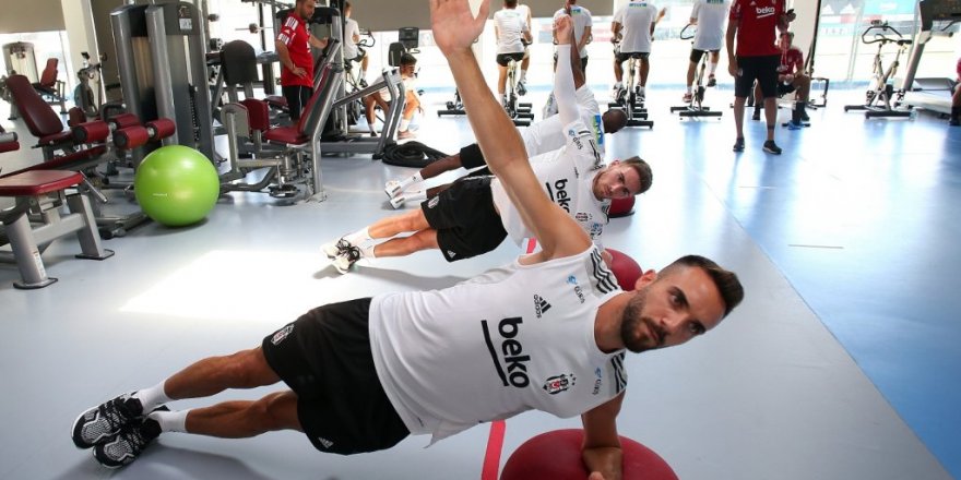 Beşiktaş denge ve kuvvet çalıştı