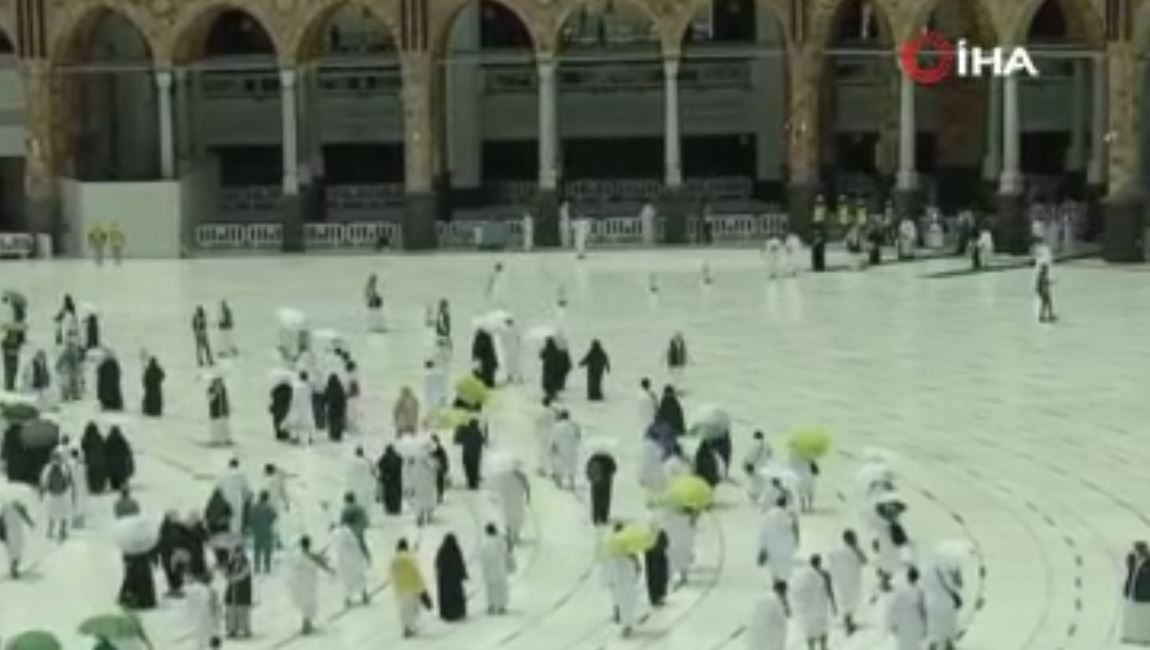 Kabe’de Hacı adaylarının ilk tavafı başladı