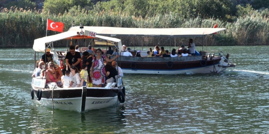 Dalyan’da bayram yoğunluğu başladı