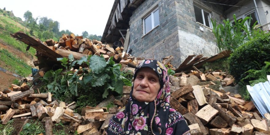 Gülizar Nine’nin hac için biriktirdiği parayı sel suları götürdü