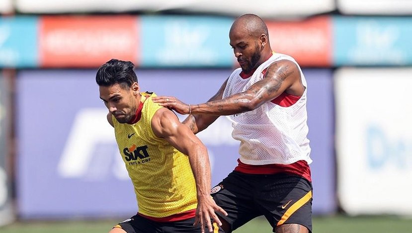 Galatasaray'da Radamel Falcao şoku!