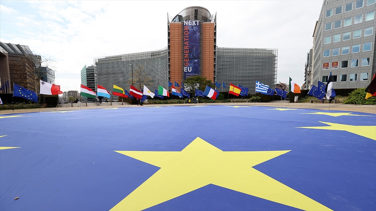 Ab, Libya'ya Askeri Misyon Gönderme Planı Üzerinde Çalışıyor