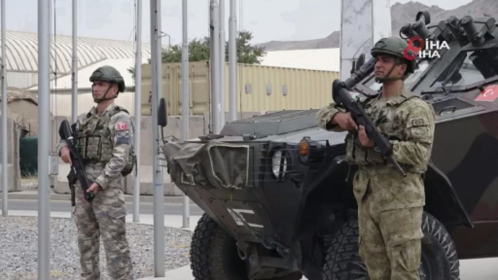 Afganistan’daki Türk Askeri Bayrama Görev Başında Girdi