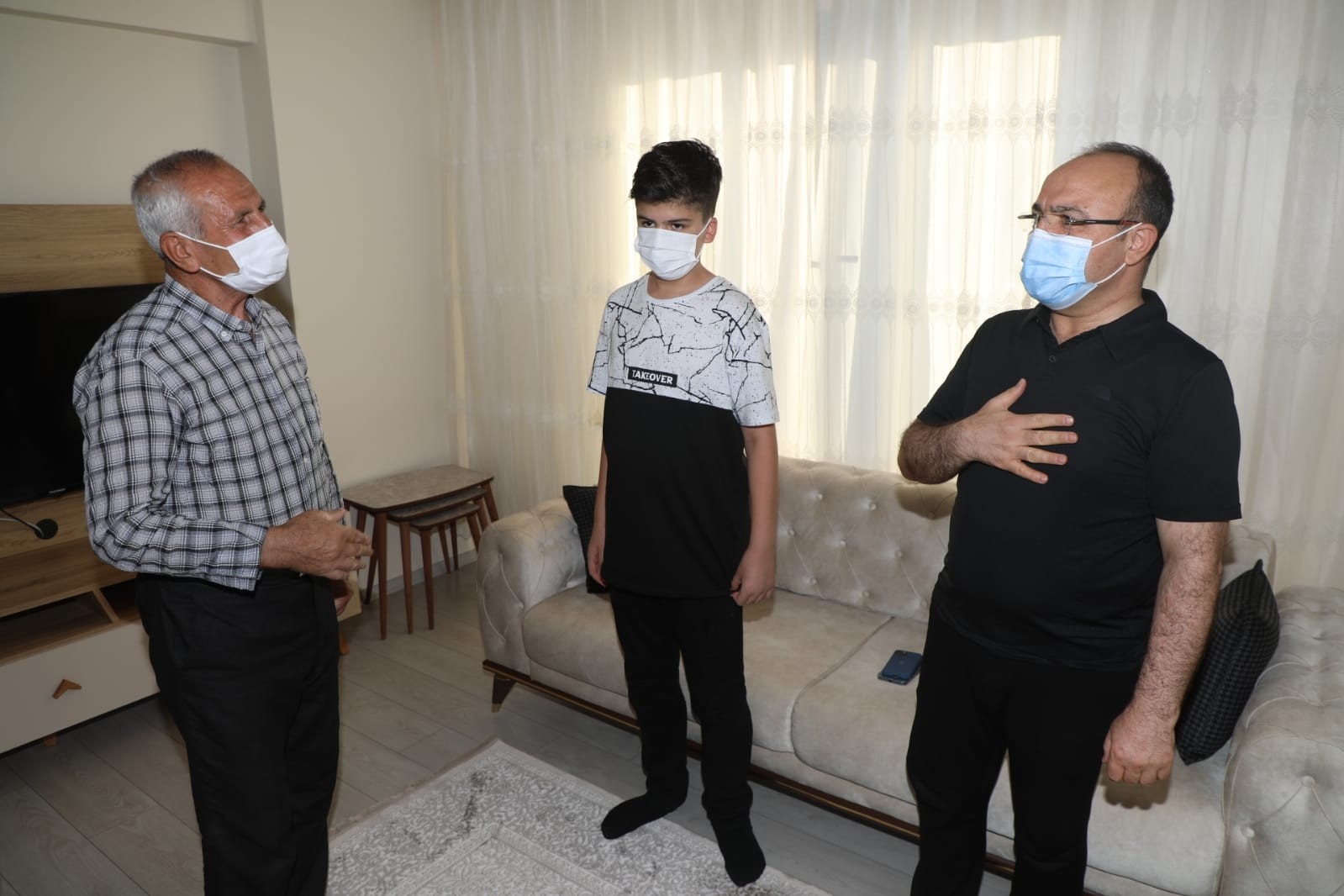 11 Yaşındaki Çocuk Davet Etti, Vali Yırık İcabet Etti