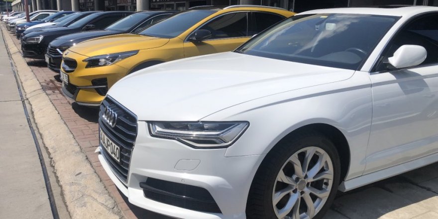 İkinci el otomobil pazarları sessizliğe büründü