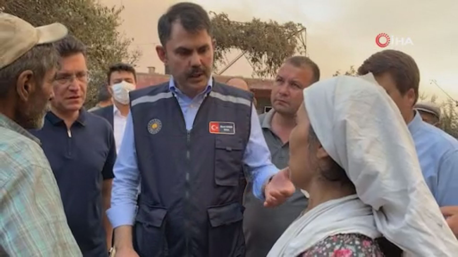 Bakan Kurum Yangın Bölgesinde: "Hızlı Bir Şekilde İnşa Edeceğiz"