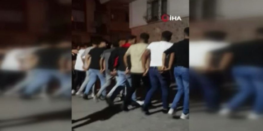 Esenyurt’da maskesiz mesafesiz halay