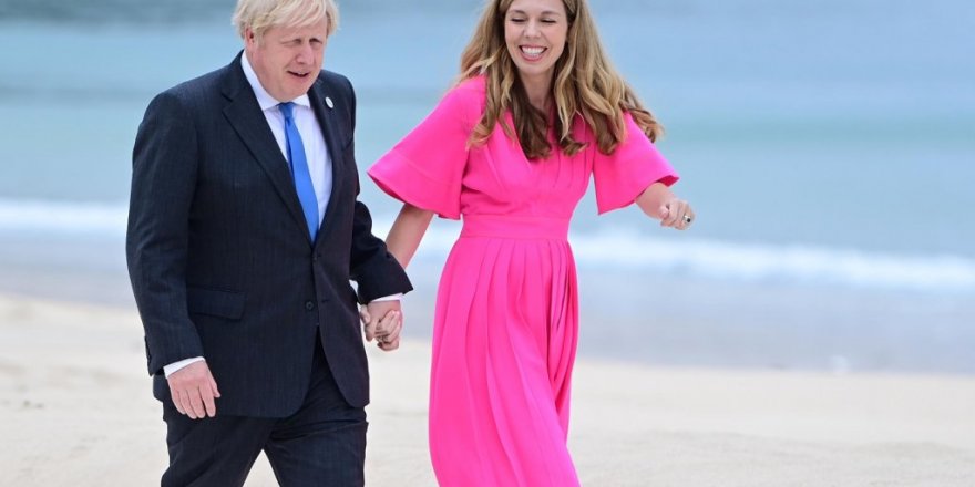 İngiltere Başbakanı Johnson bir kez daha baba olmaya hazırlanıyor