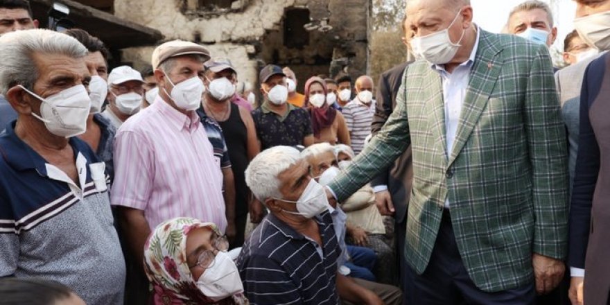 "Ne Güzel Bir Köy! Herkes N 95 Maske Kullanıyor!"