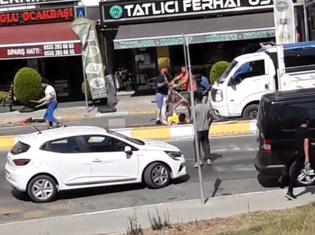 Esenyurt’ta Park Kavgasında Ortalık Savaş Alanına Döndü