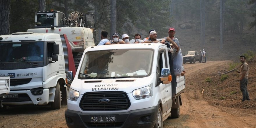 Köyceğiz’de tedbir amaçlı mahallelerin tahliyelerine devam ediliyor