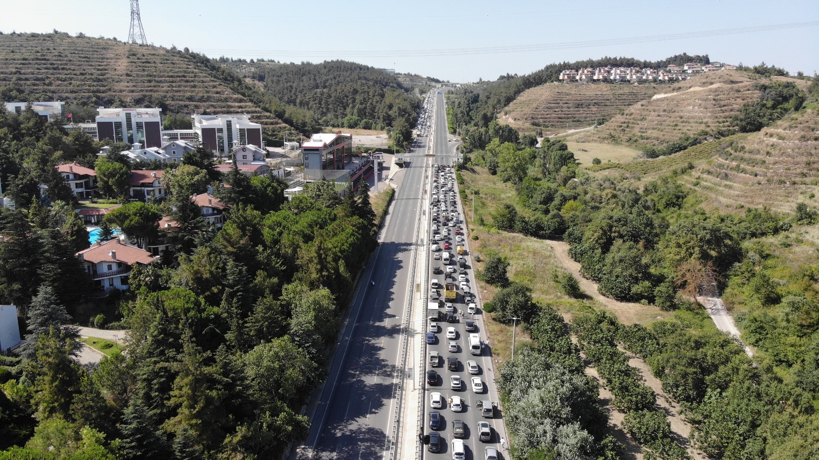 Bursa’da Orman Yangını Tedbir İçin Ana Yol Kapatıldı