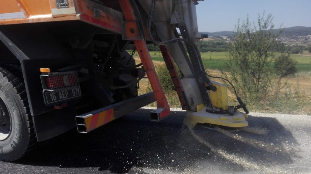 Sıcaklardan Asfalt Eridi