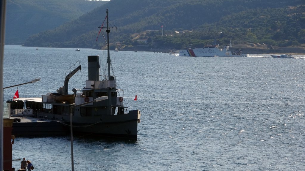 Romanya Ve Rus Savaş Gemileri Peş Peşe Çanakkale Boğazı’ndan Geçti