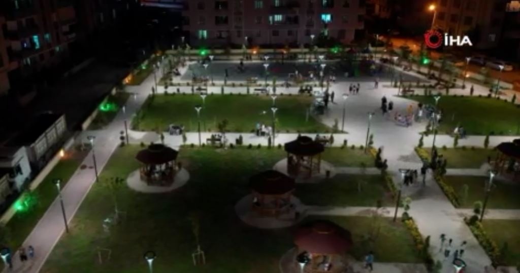 Yıkılan Cezaevinin Yerine Yapılan Parka Yoğun İlgi