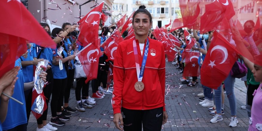 Hatice Kübra İlgün'den duygulandıran paylaşım!