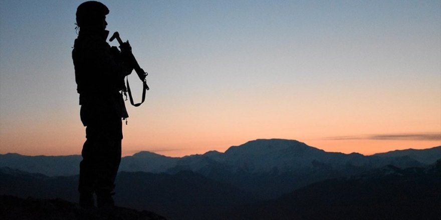 Fırat Kalkanı Bölgesinde 6 Pkk/ypg'li Etkisiz Hale Getirildi