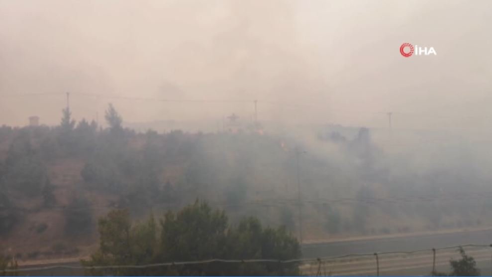 Yangının Kontrolden Çıktığı Eğriboz Adası’nda Tahliyeler Sürüyor