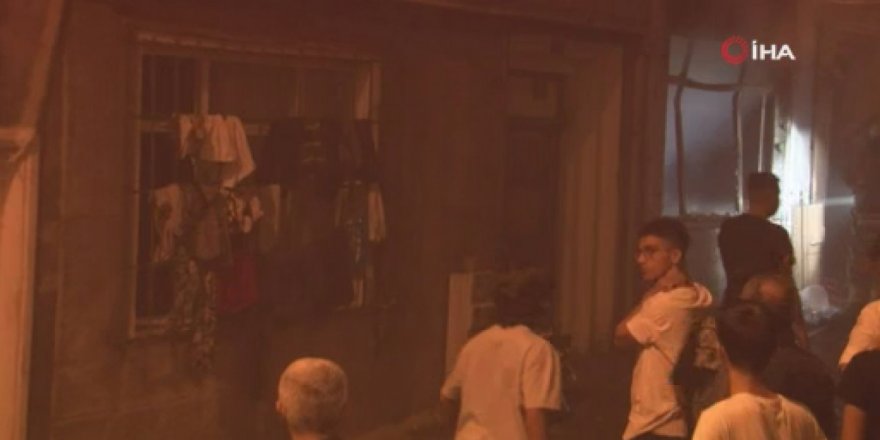 İstanbul'da apartmanın giriş katında çıkan yangın korkuttu