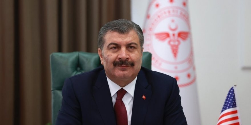 Bakan Koca: "Aşılarını olan Hakkâri insanına teşekkür ediyorum"