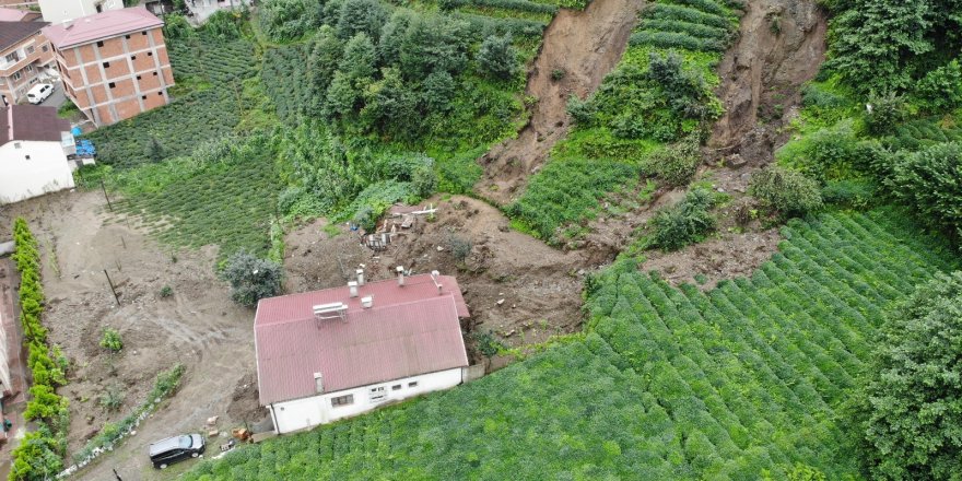 Rize’de Etkili Olan Yağışlar Sebebiyle Bazı Evler Tahliye Edildi.