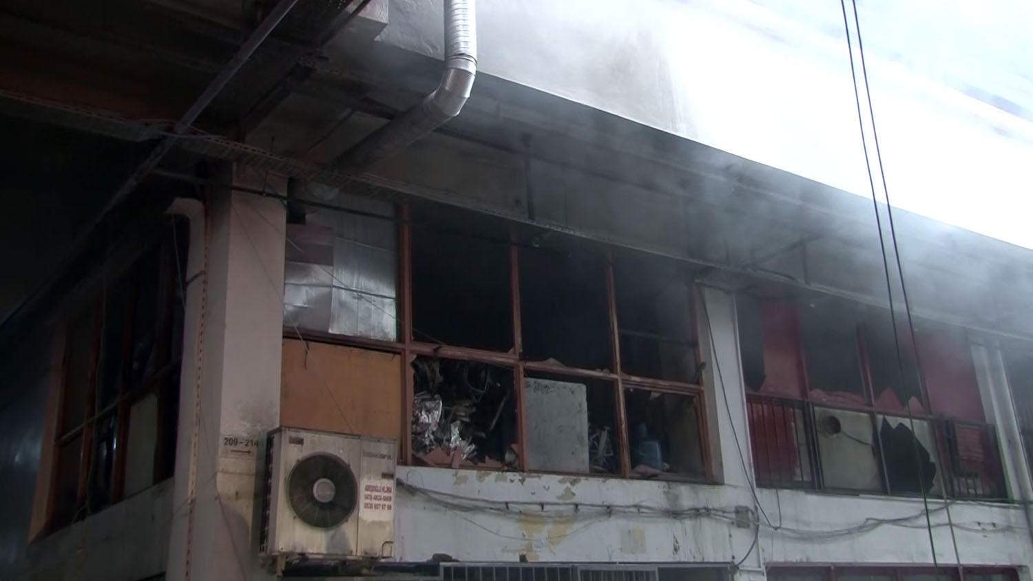 Eyüpsultan’da Rami Kışla Caddesi’nde Bulunan Bir İş Merkezinde Tüp Patladı