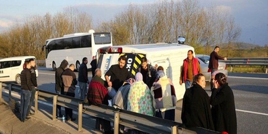 Oy kullanmaya giderken kaza yaptılar
