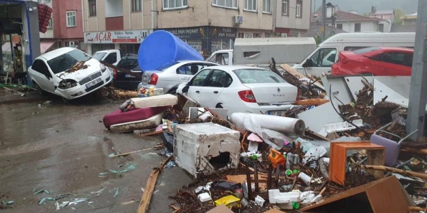 AFAD: Kastamonu'da sel sularına kapılan 2 kişi hayatını kaybetti