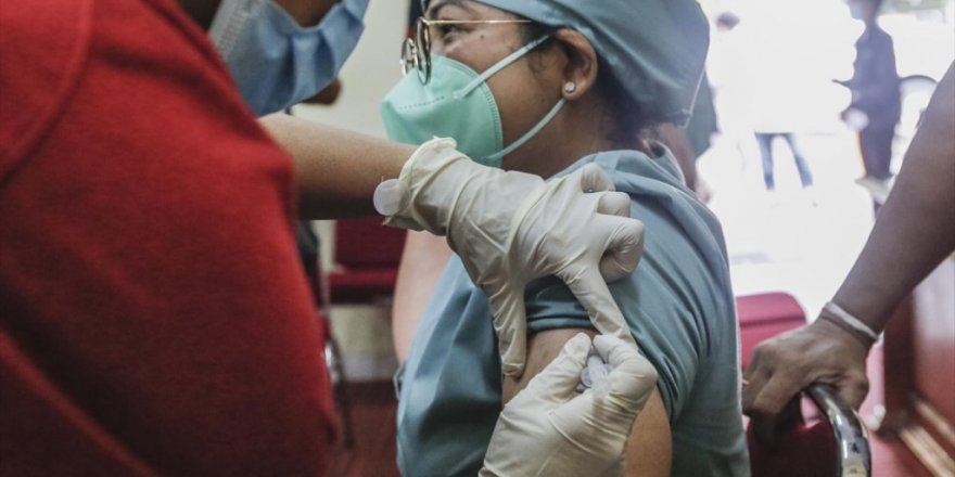 Dünya Genelinde 4 Milyar 620 Milyon Dozdan Fazla Kovid-19 Aşısı Yapıldı