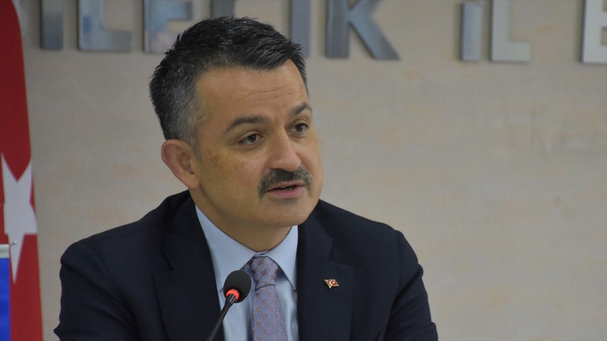 Bakan Pakdemirli: 252 Milyon Fidanı Yıl Bitmeden Dikeceğiz