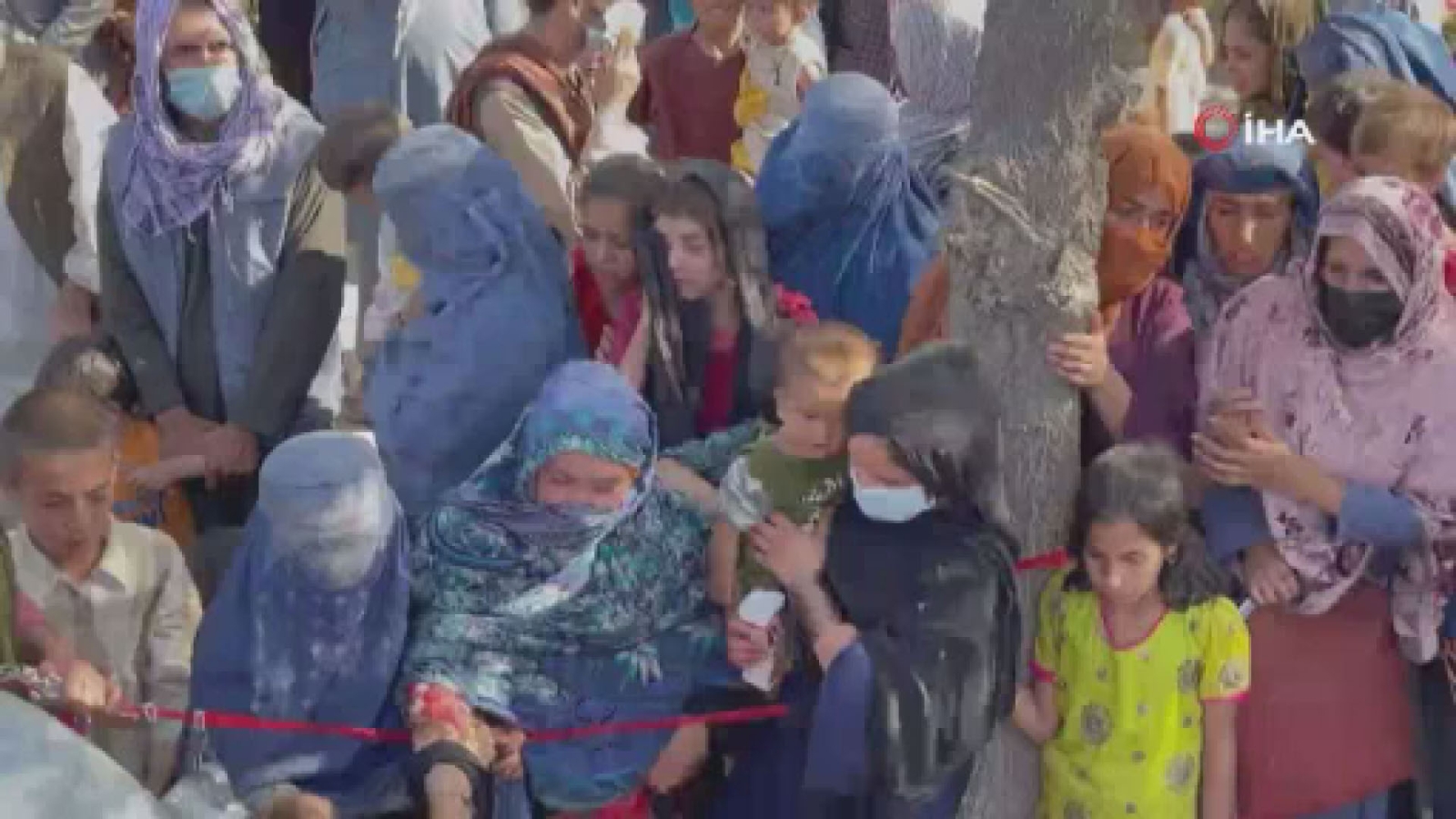 Taliban Saldırıyor, Halk Kabil’e Kaçıyor