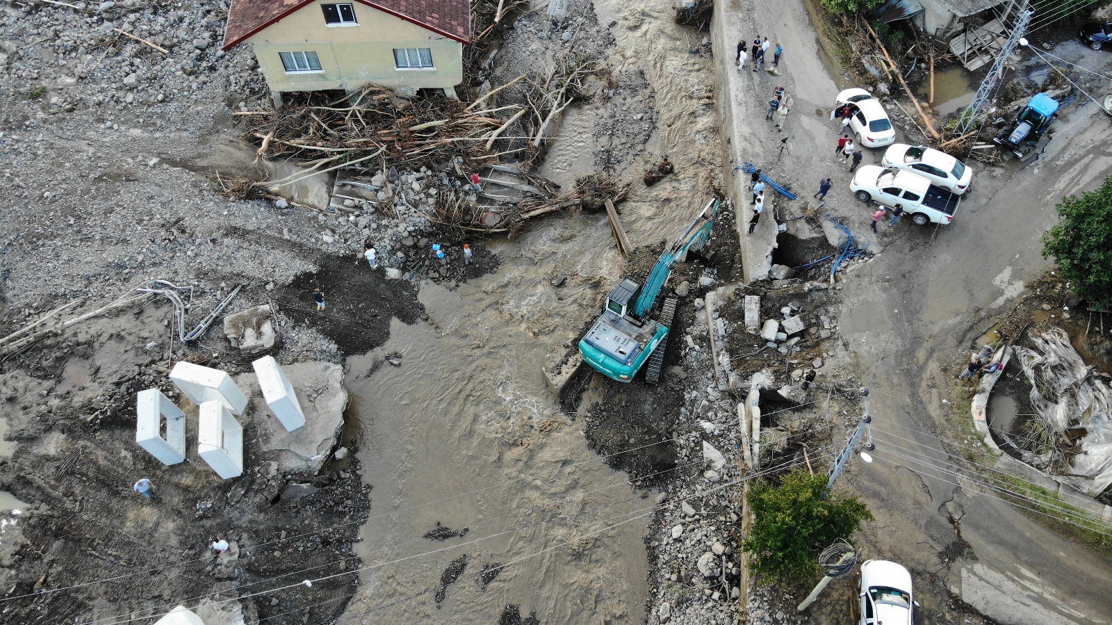 Zafer Köyündeki Çalışmalar Havadan Görüntülendi