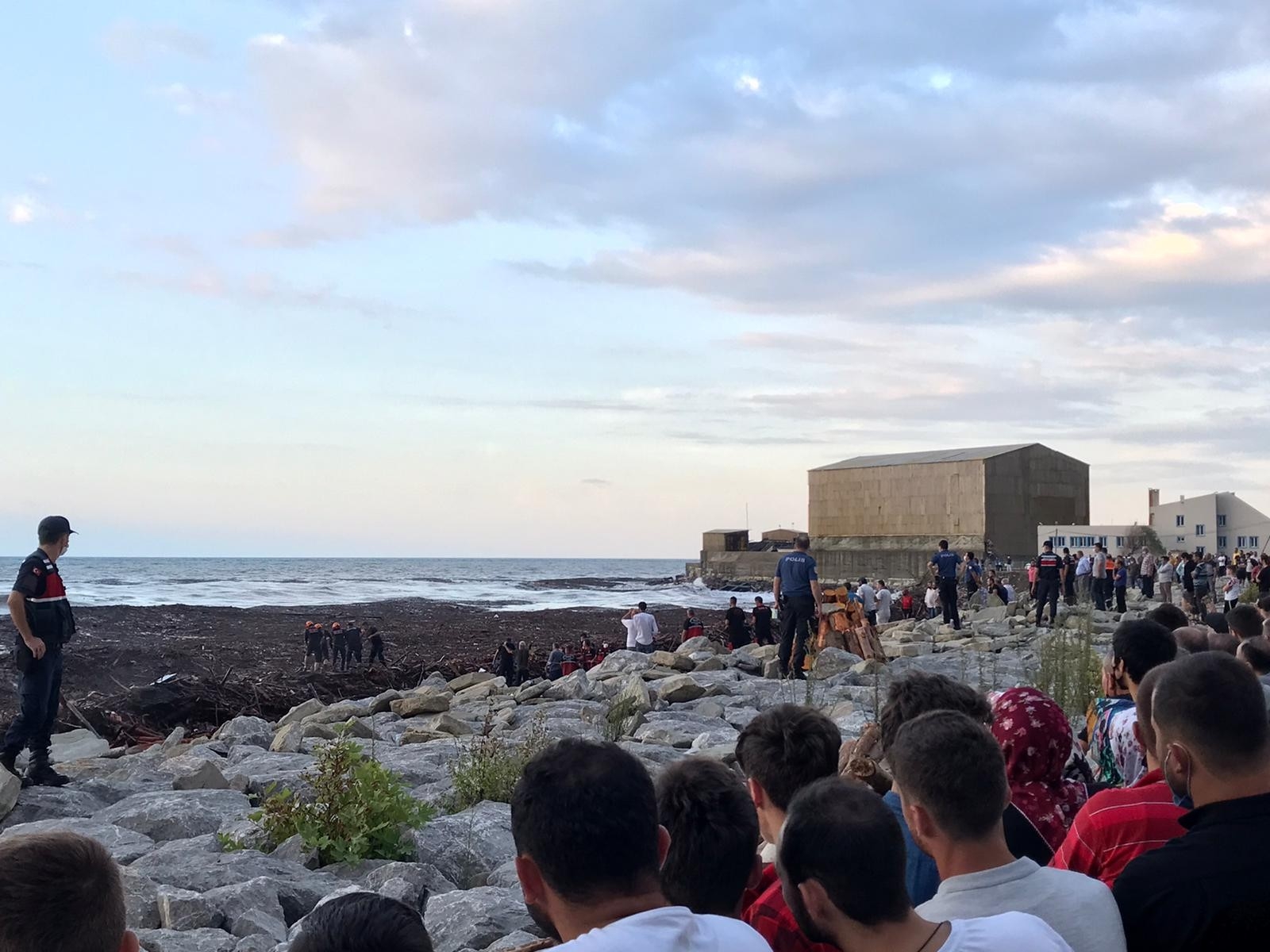Kastamonu’da Kadın Cesedi Sahile Vurdu