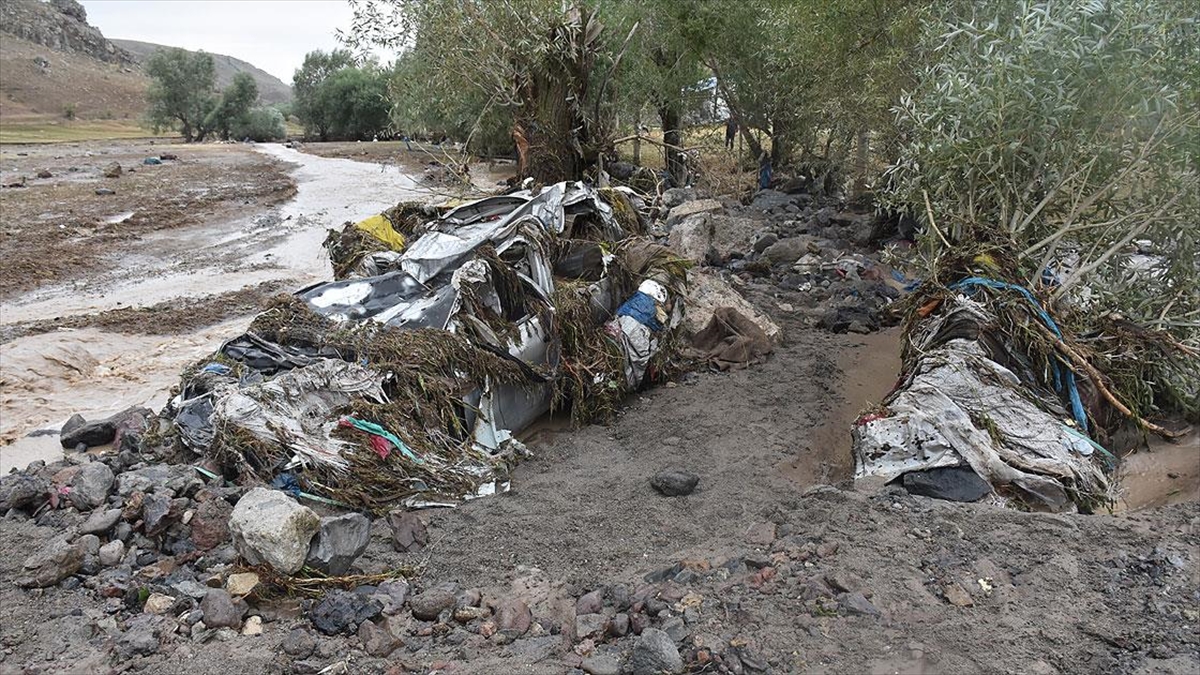 Sel Felaketinde can kaybı 71 oldu