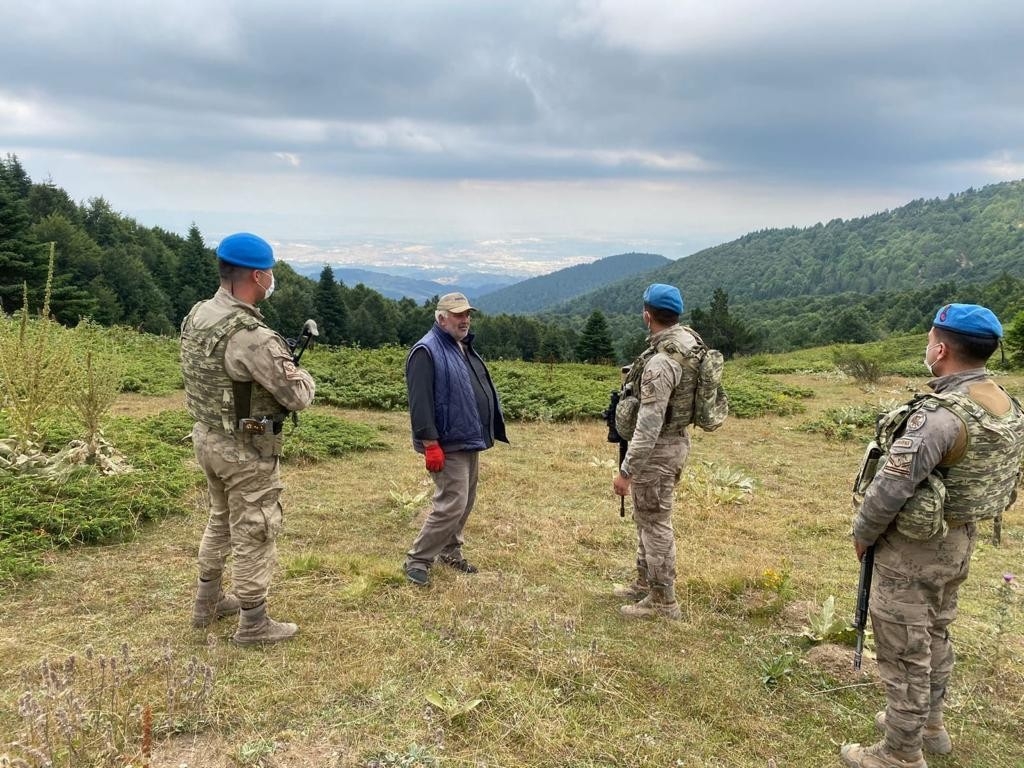 Bursa’da jandarma ekiplerinden 24 saat orman nöbeti
