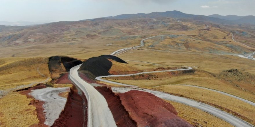 Göçmen baskısına karşı İran sınırında güvenlik tedbirleri üst seviyeye çıkarıldı