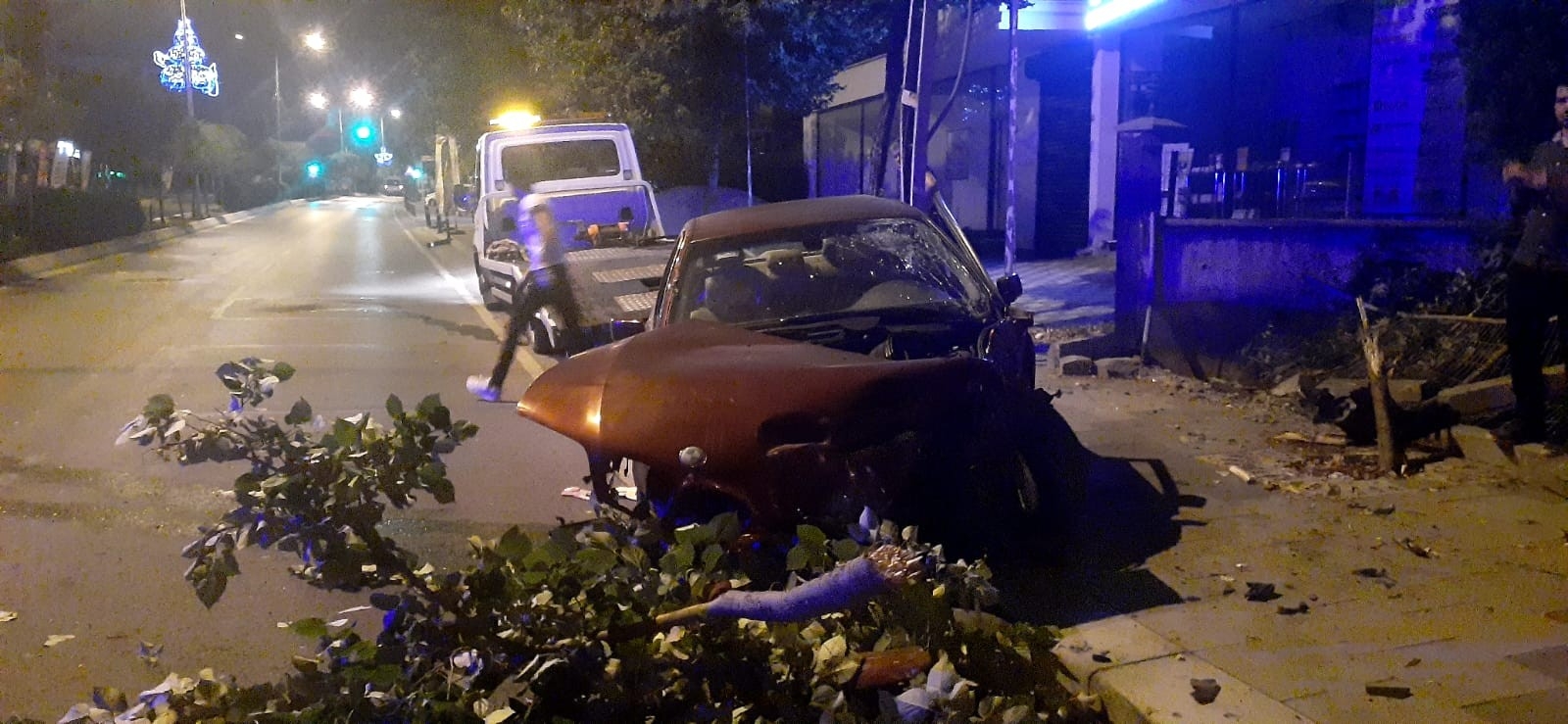 Tuzla’da Alkollü Sürücü Dehşet Saçtı: 2 Yaralı