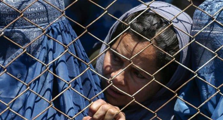 Khaled Hosseini: Afganistan’ın kadınları terk edildi