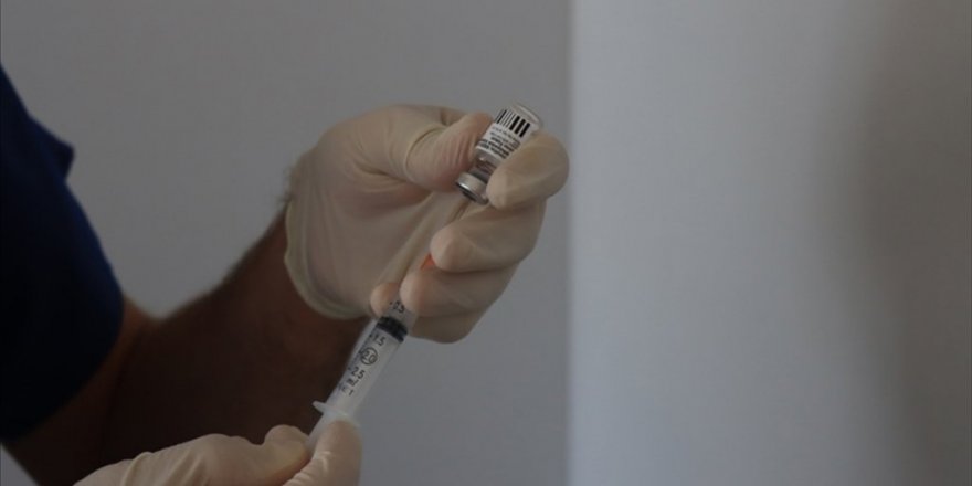 Prof. Dr. Şener: Kulaktan Dolma Bilgilerle Aşıdan Kaçınma Var