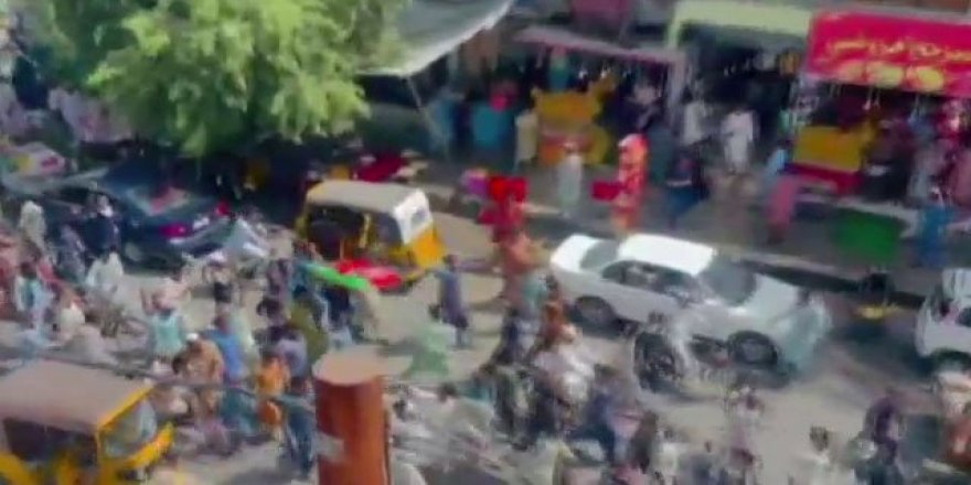 Afganistan’da Taliban’a "bayrak" protestosu: 2 ölü, 12 yaralı