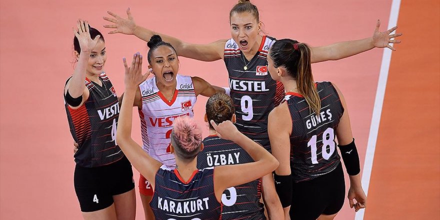 A Milli Kadın Voleybol Takımı 2021 Cev Kadınlar Avrupa Şampiyonası'na Galibiyetle Başladı